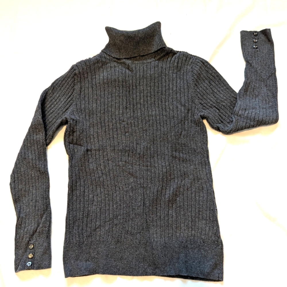 Ribbed Gray Sweater